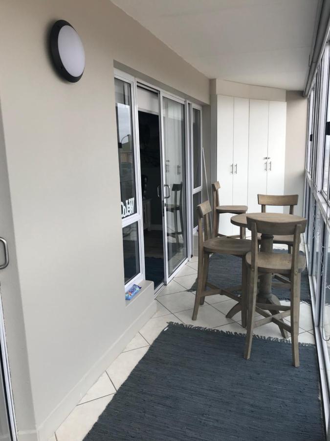 Modern Apartment Walking Distance To Main Beach Restaurants And Other Amenities Jeffreys Bay Bagian luar foto