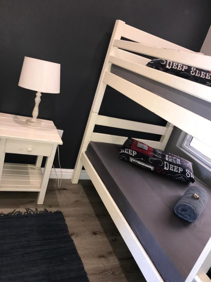 Modern Apartment Walking Distance To Main Beach Restaurants And Other Amenities Jeffreys Bay Bagian luar foto