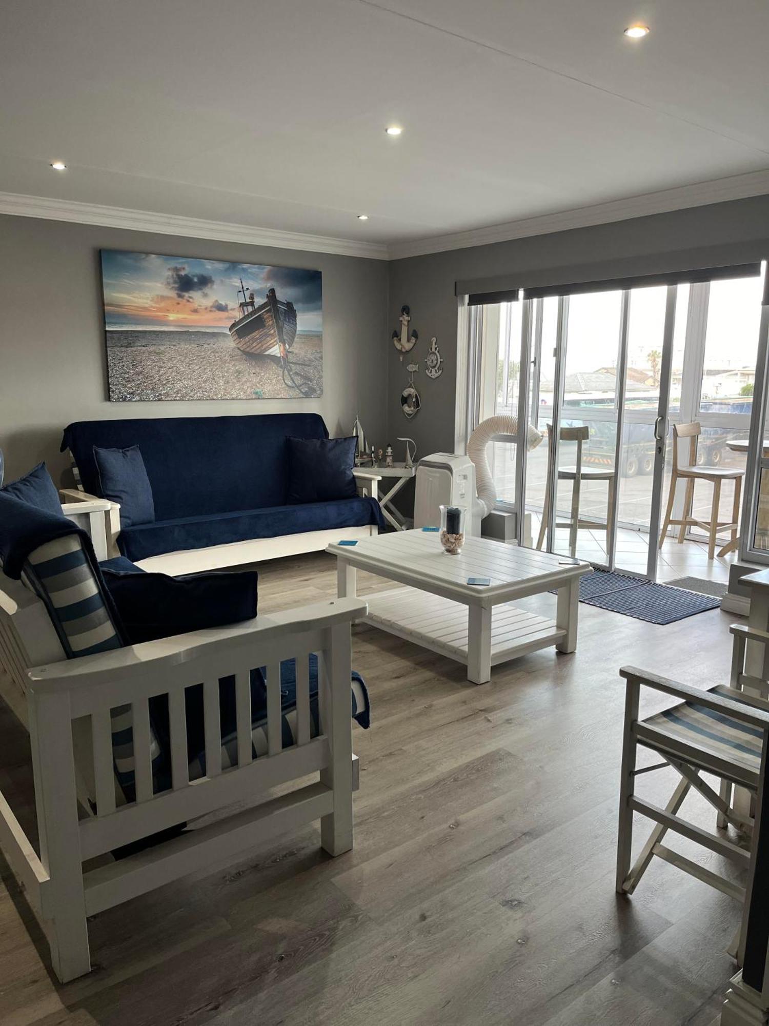 Modern Apartment Walking Distance To Main Beach Restaurants And Other Amenities Jeffreys Bay Bagian luar foto