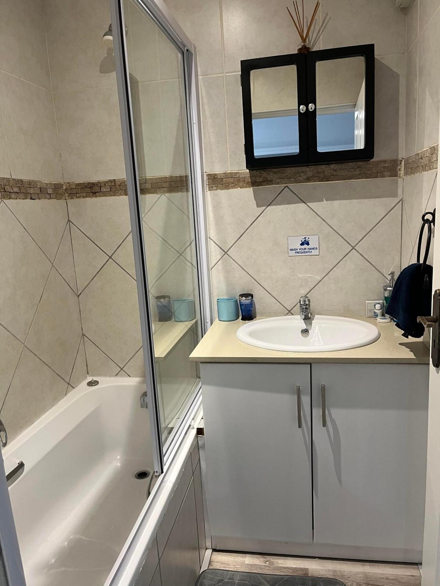 Modern Apartment Walking Distance To Main Beach Restaurants And Other Amenities Jeffreys Bay Bagian luar foto